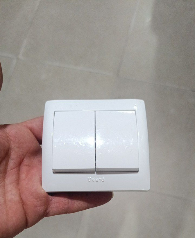 کلید دو پل توکار دلند مدل رایان سفید