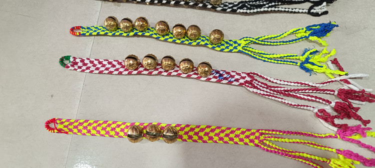 قلاده گردنی بافتنی باستانی زنگوله دار