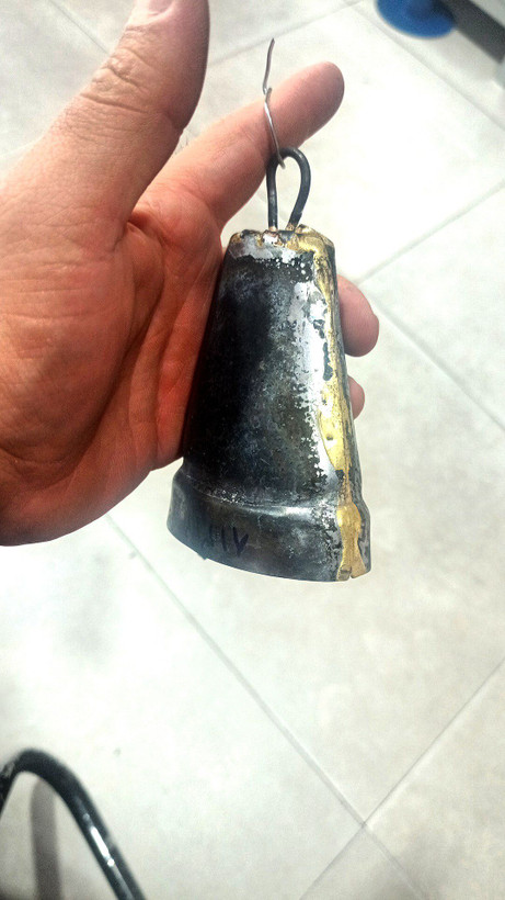 زنگوله گوسفندی مدل قیفی فلزی جوش برنجی 9 سانتی متر